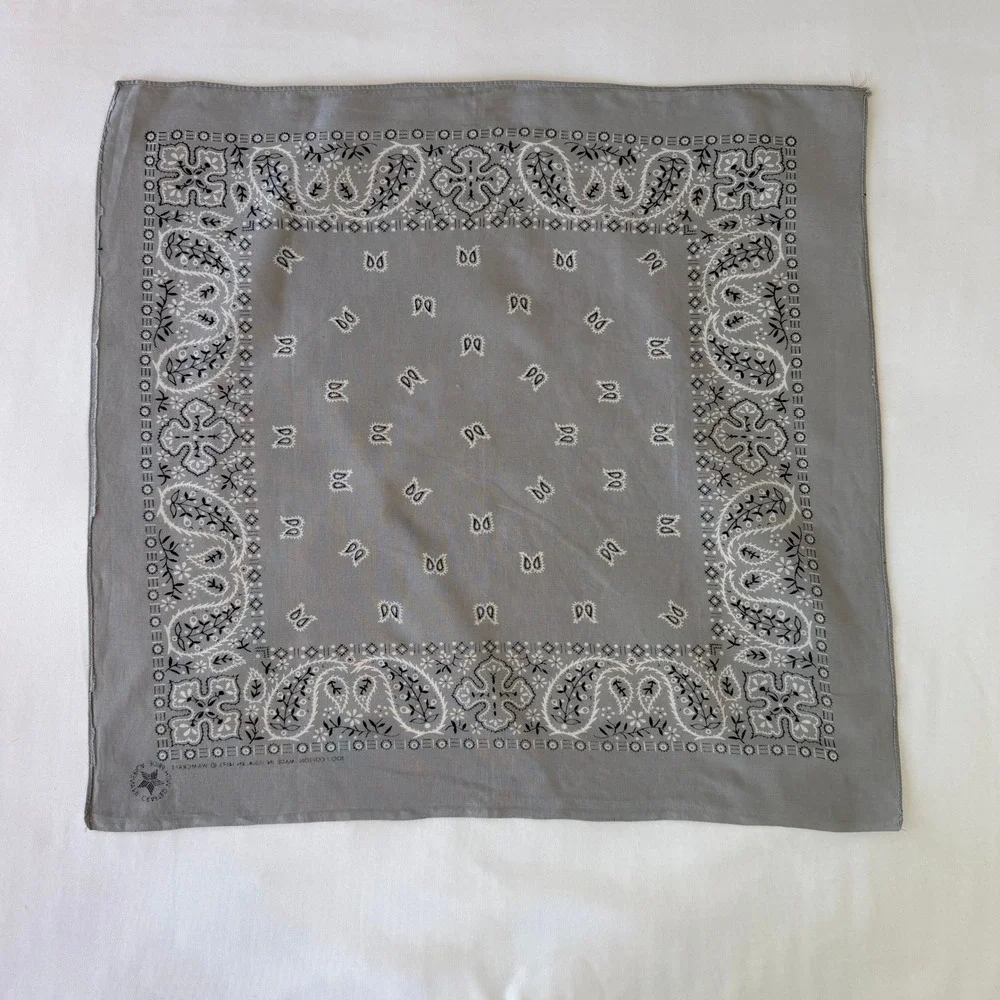 Vintage Wamcraft Grey Bandana 1980s Paisley 100% Cotton Made in USA RN 14193
